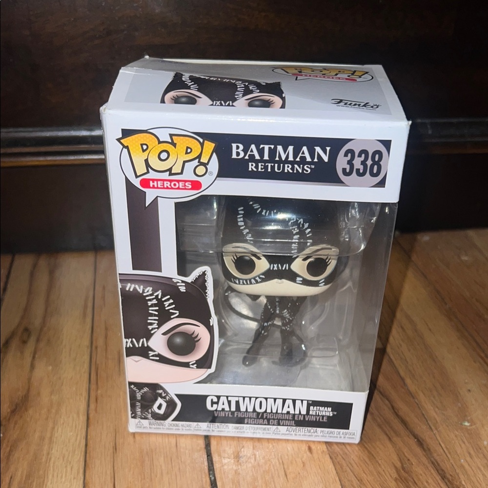 Funko Pop! Catwoman Batman Returns #338 - Black Cream - Picture 7 of 7